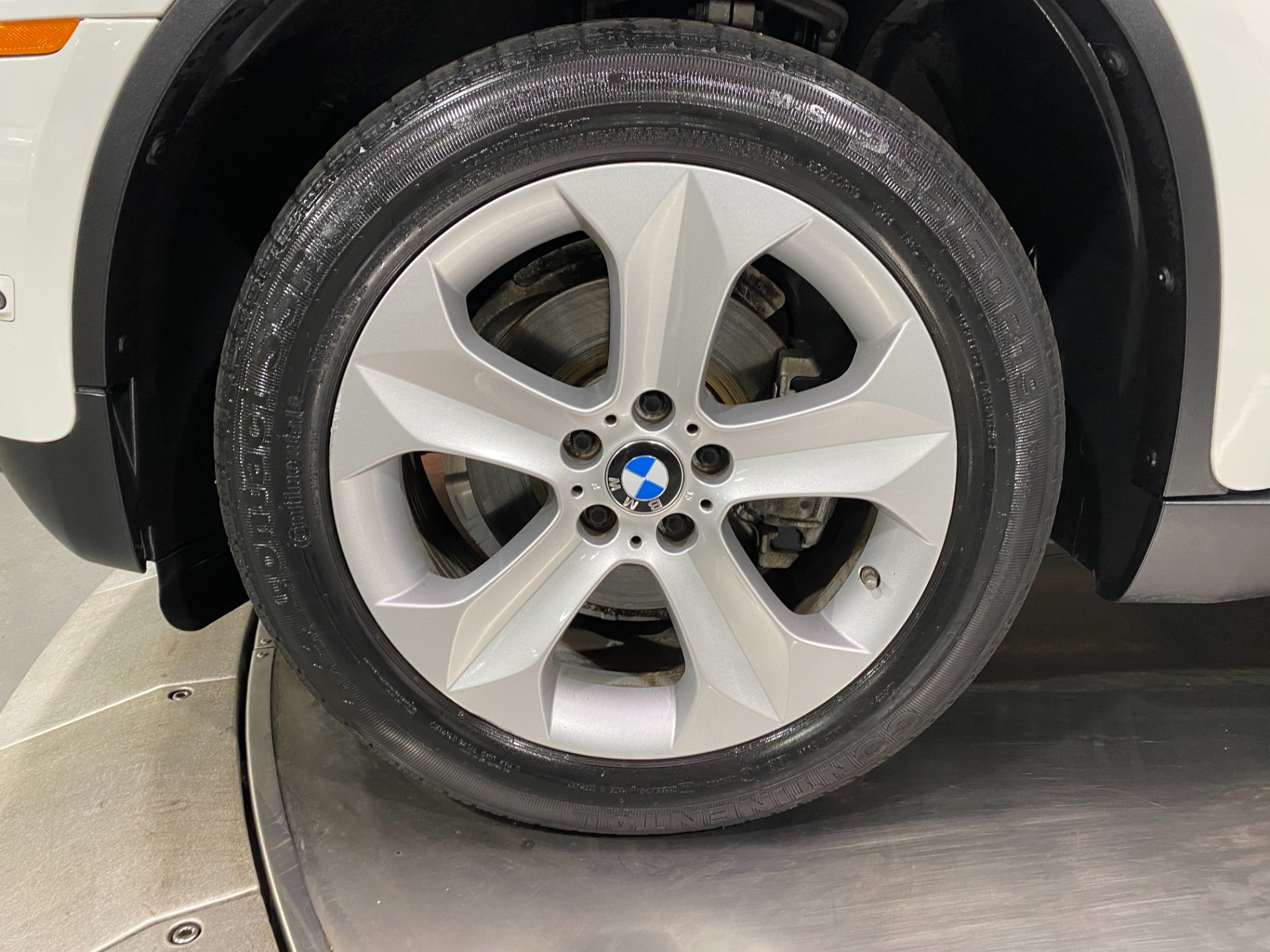 Used-2014-BMW-X6-xDrive35i