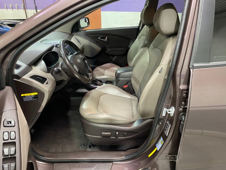 Used-2014-Hyundai-Tucson-SE-AWD