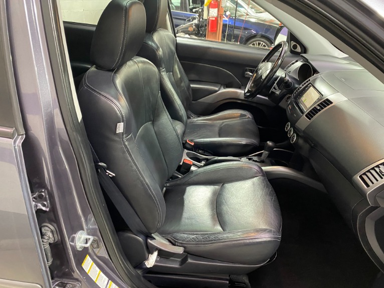 Used-2008-Mitsubishi-Outlander-XLS-AWD