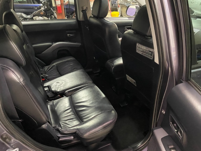 Used-2008-Mitsubishi-Outlander-XLS-AWD