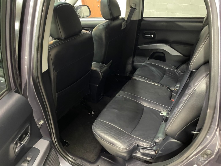 Used-2008-Mitsubishi-Outlander-XLS-AWD