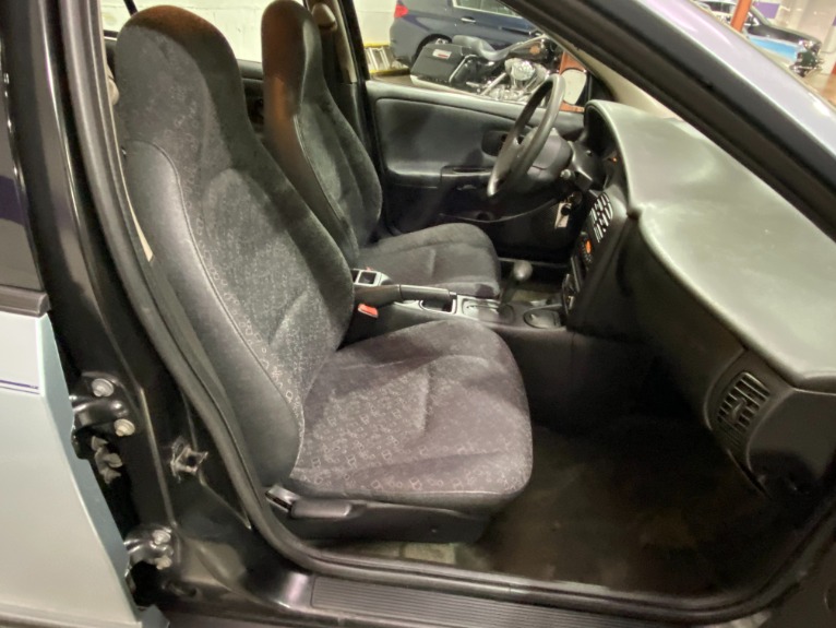 Used-2002-Saturn-S-Series-SL1