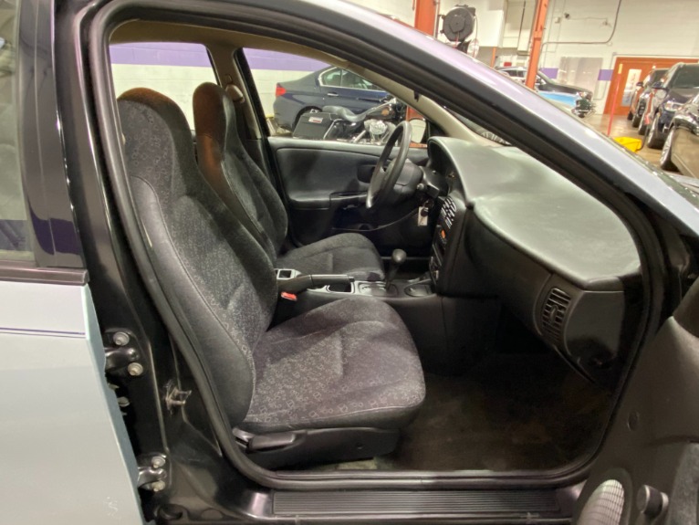 Used-2002-Saturn-S-Series-SL1