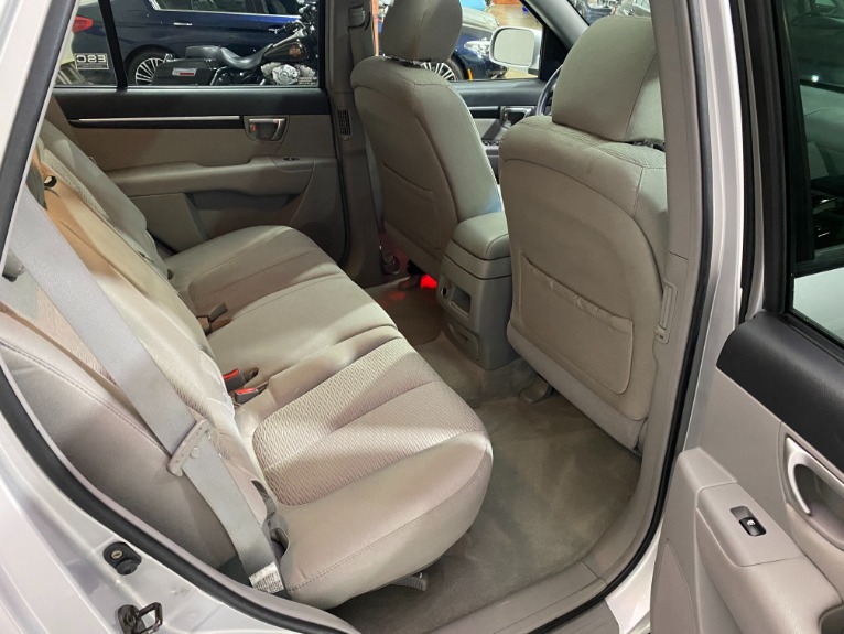 Used-2007-Hyundai-Santa-Fe-SE