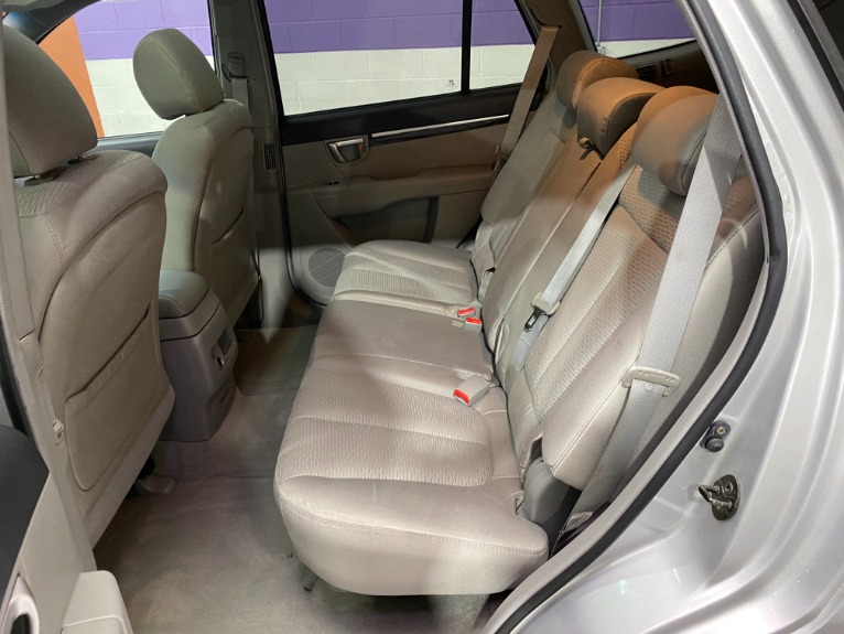 Used-2007-Hyundai-Santa-Fe-SE