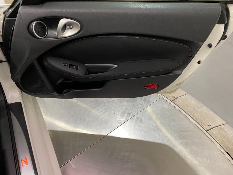 Used-2011-Nissan-370Z-Touring-RWD