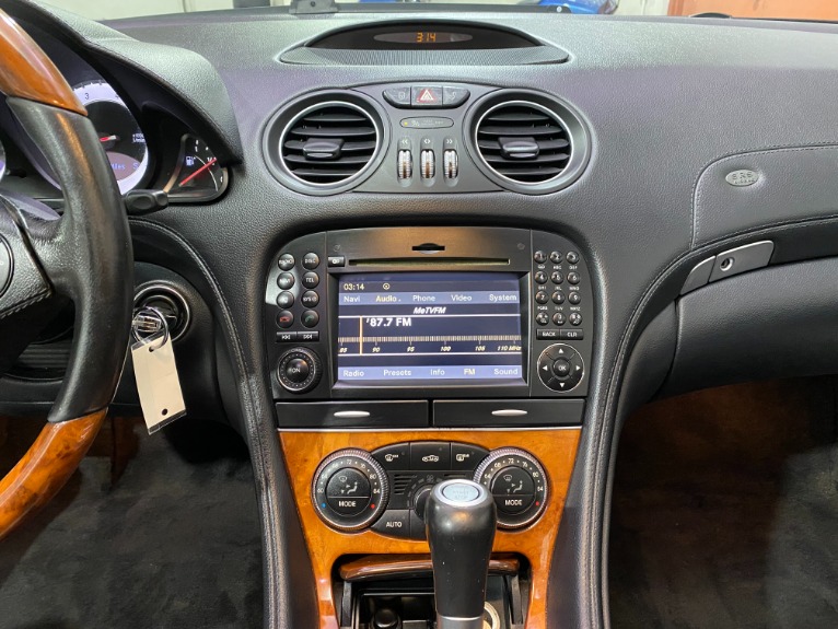 Used-2009-Mercedes-Benz-SL-Class-SL-550-Convertible-RWD