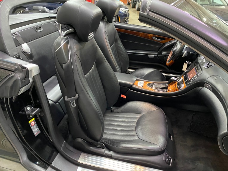 Used-2009-Mercedes-Benz-SL-Class-SL-550-Convertible-RWD
