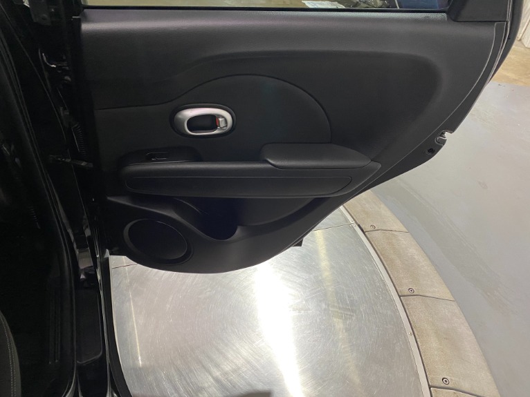 Used-2014-Kia-Soul-FWD