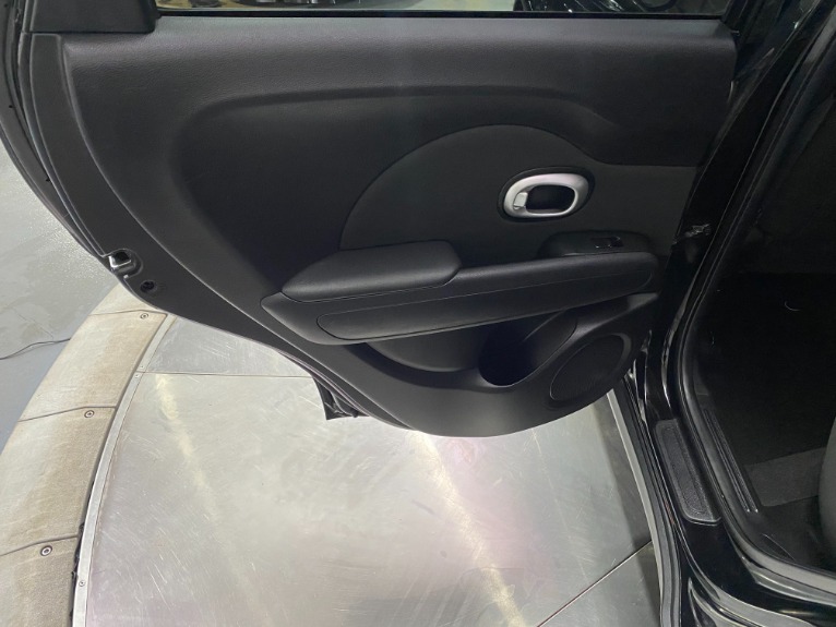Used-2014-Kia-Soul-FWD