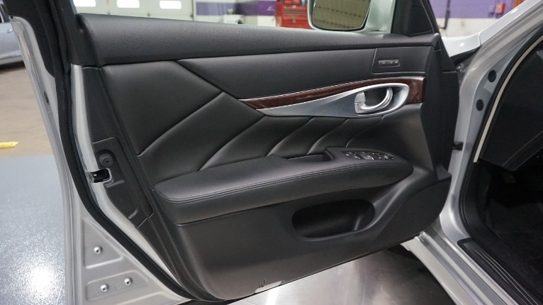 Used-2013-INFINITI-M37-x