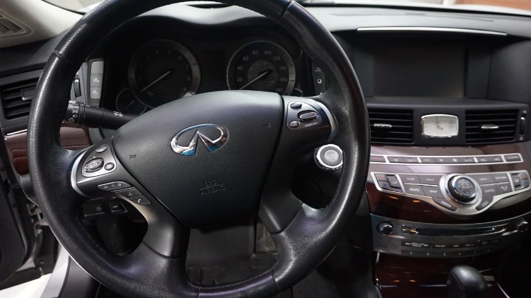 Used-2013-INFINITI-M37-x