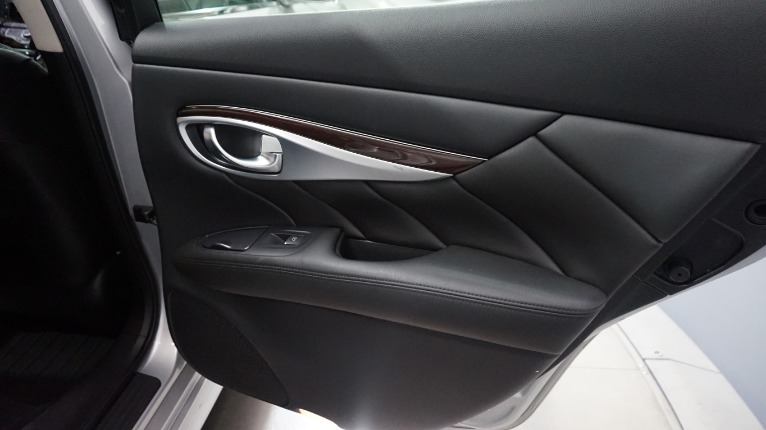 Used-2013-INFINITI-M37-x