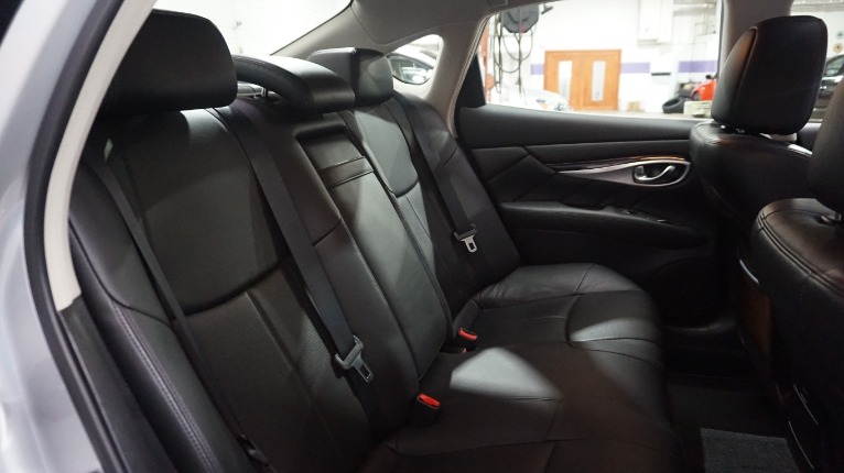 Used-2013-INFINITI-M37-x