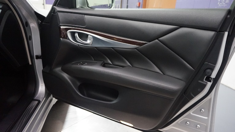 Used-2013-INFINITI-M37-x