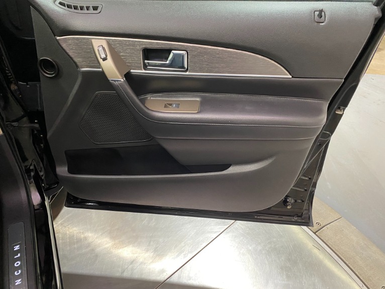 Used-2012-Lincoln-MKX-AWD