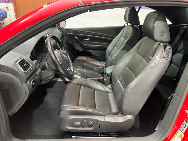 Used-2010-Volkswagen-Eos-Komfort