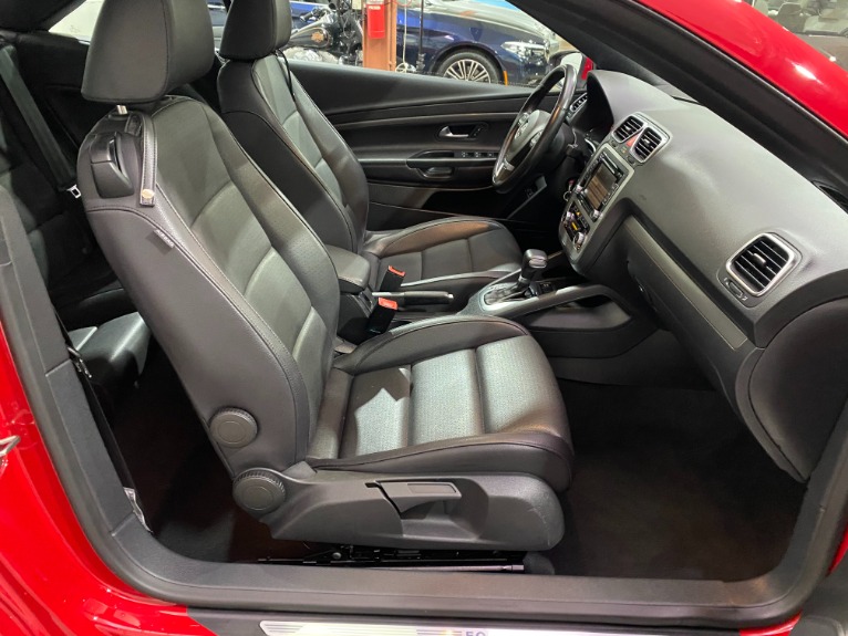 Used-2010-Volkswagen-Eos-Komfort