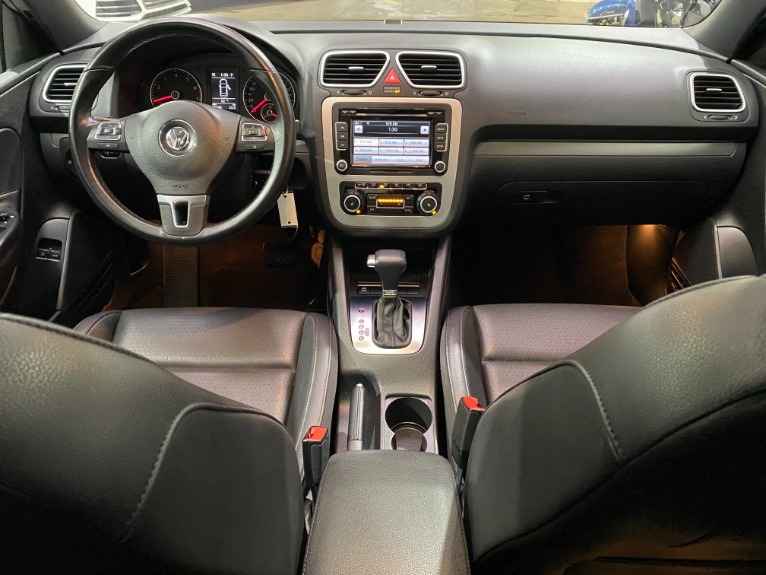 Used-2010-Volkswagen-Eos-Komfort