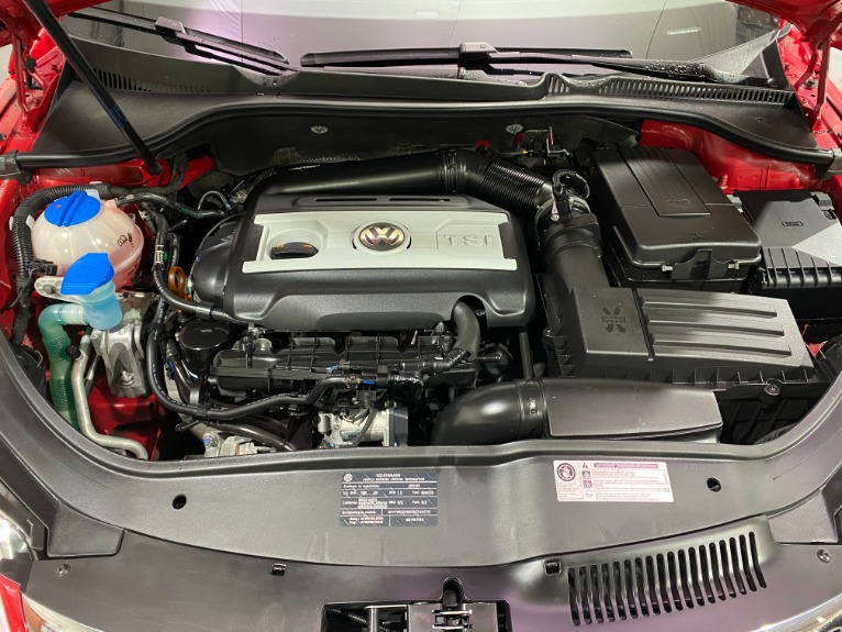 Used-2010-Volkswagen-Eos-Komfort