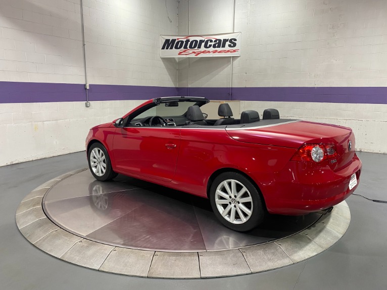 Used-2010-Volkswagen-Eos-Komfort