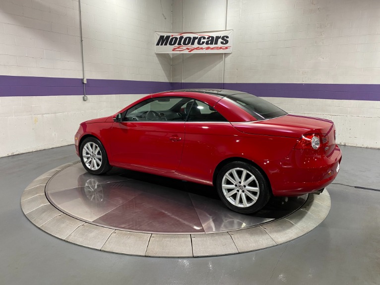 Used-2010-Volkswagen-Eos-Komfort