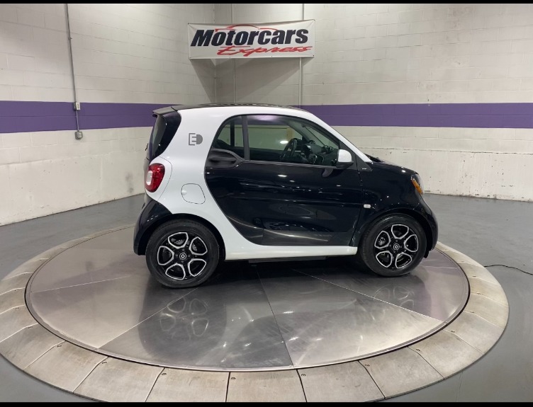 Used-2018-Smart-fortwo-electric-drive-pure-RWD