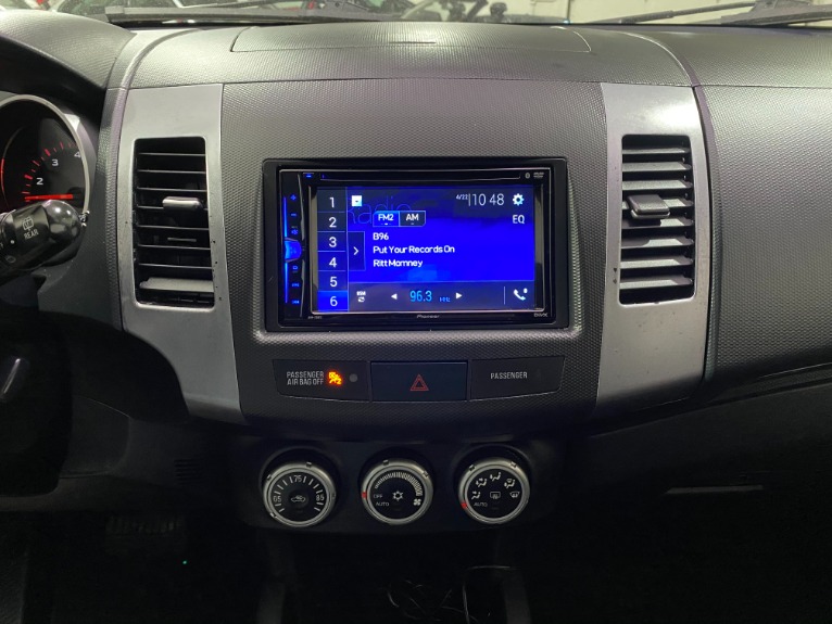 Used-2008-Mitsubishi-Outlander-XLS-AWD