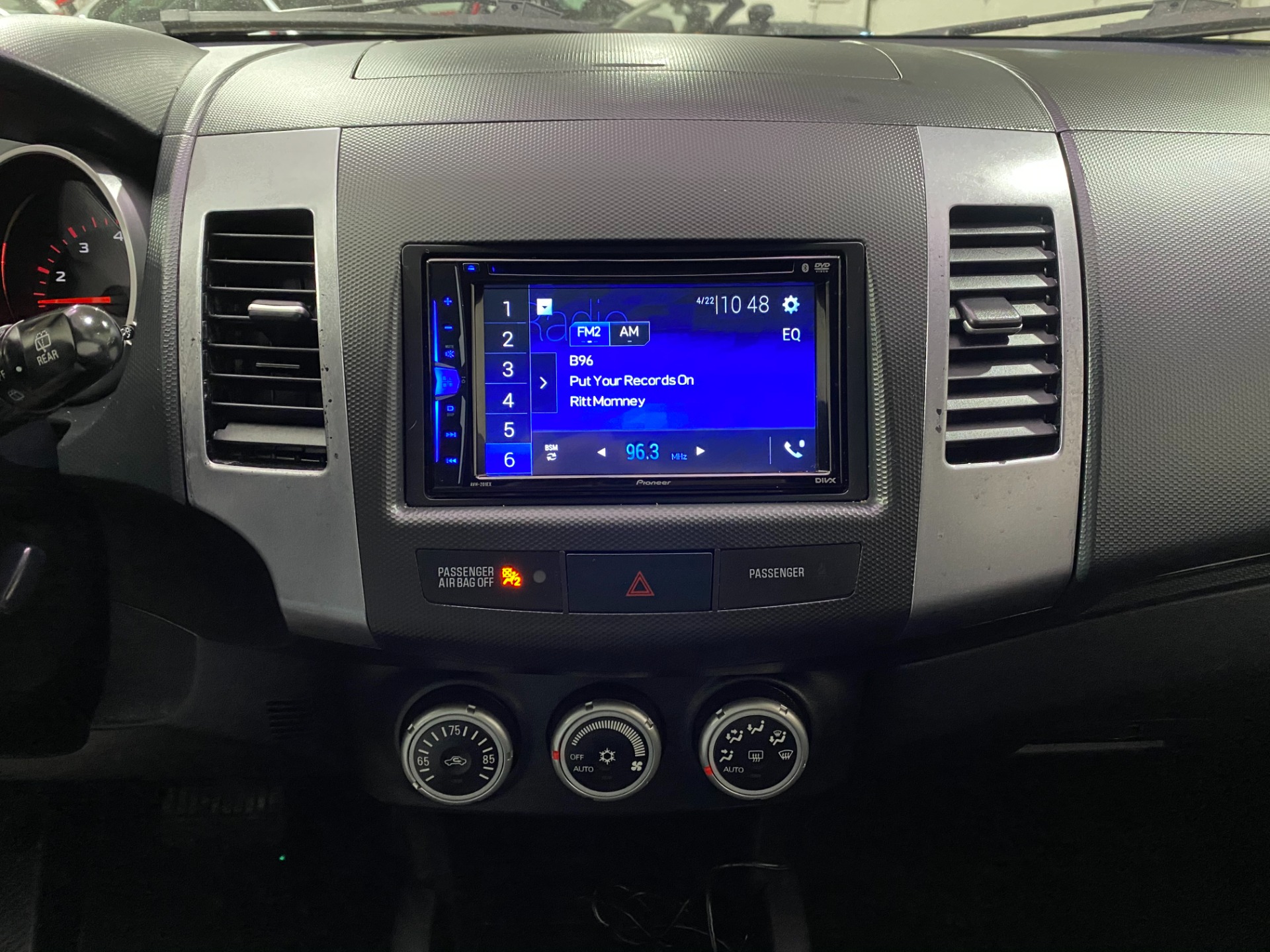 Used-2008-Mitsubishi-Outlander-XLS-AWD
