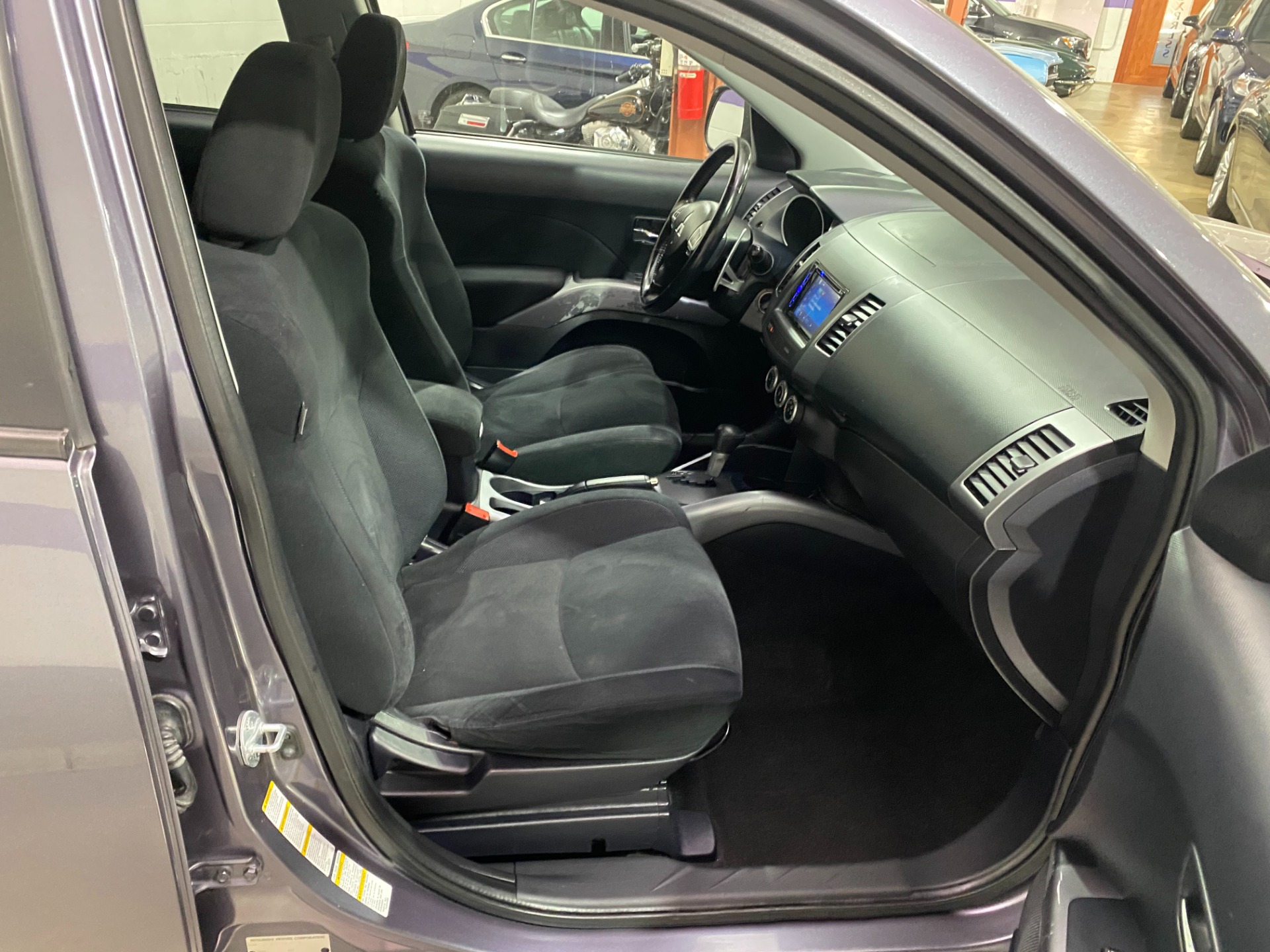 Used-2008-Mitsubishi-Outlander-XLS-AWD