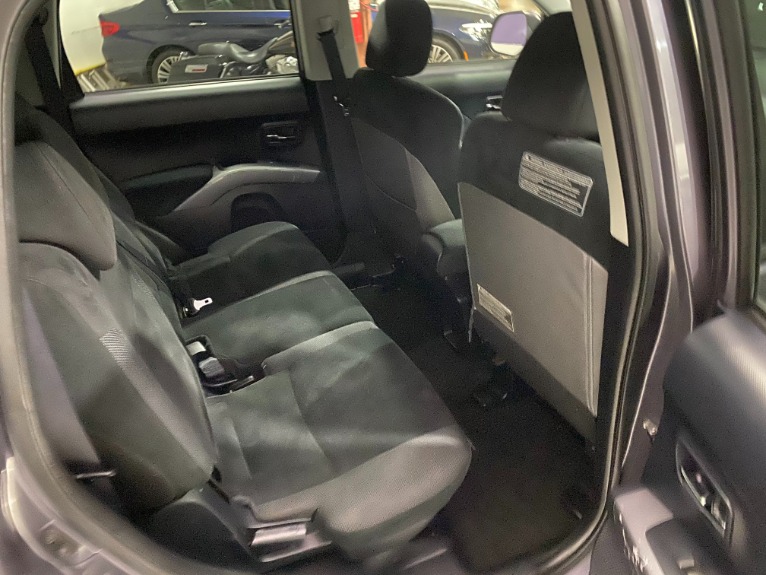 Used-2008-Mitsubishi-Outlander-XLS-AWD