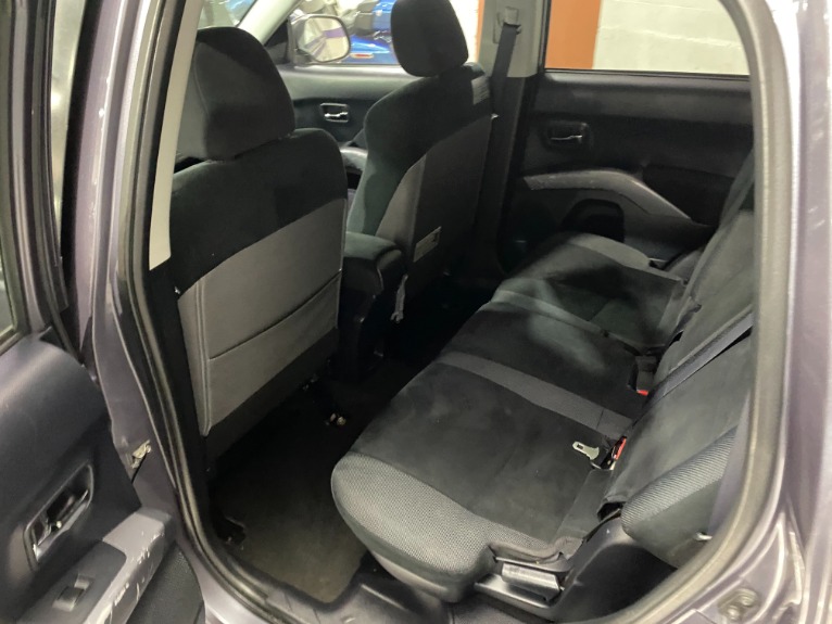 Used-2008-Mitsubishi-Outlander-XLS-AWD
