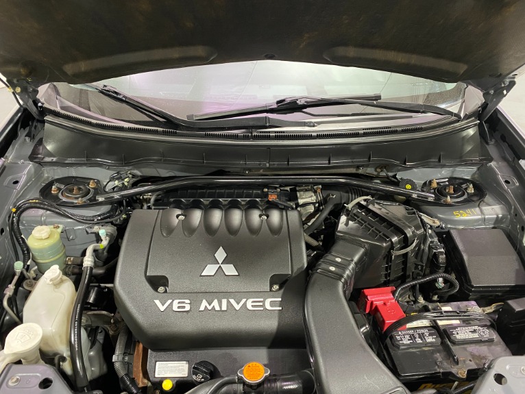 Used-2008-Mitsubishi-Outlander-XLS-AWD